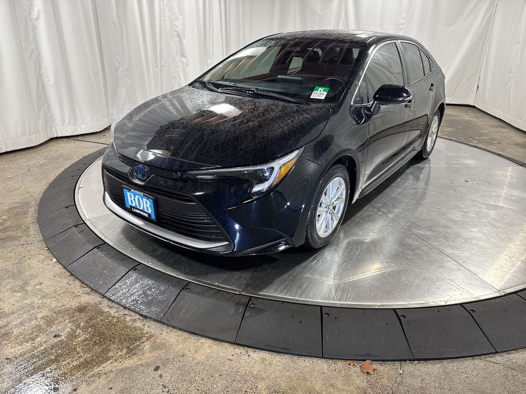 2024 Toyota Corolla Hybrid XLE
