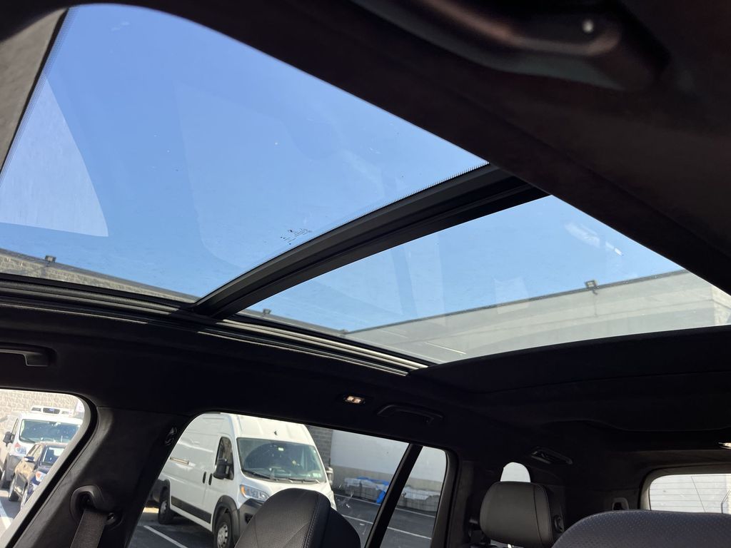 Thumbnail: 2023 BMW X7 - 19