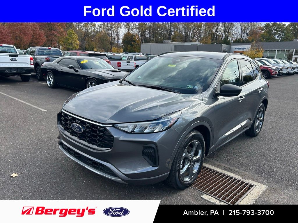 2023 Ford Escape ST-Line AWD