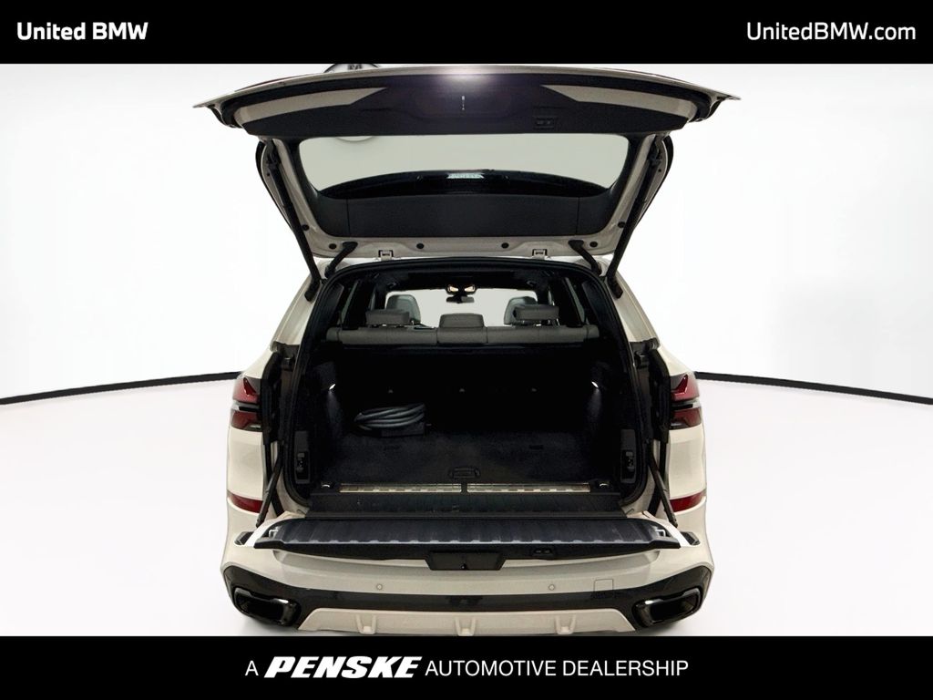 Thumbnail: 2024 BMW X5 - 14