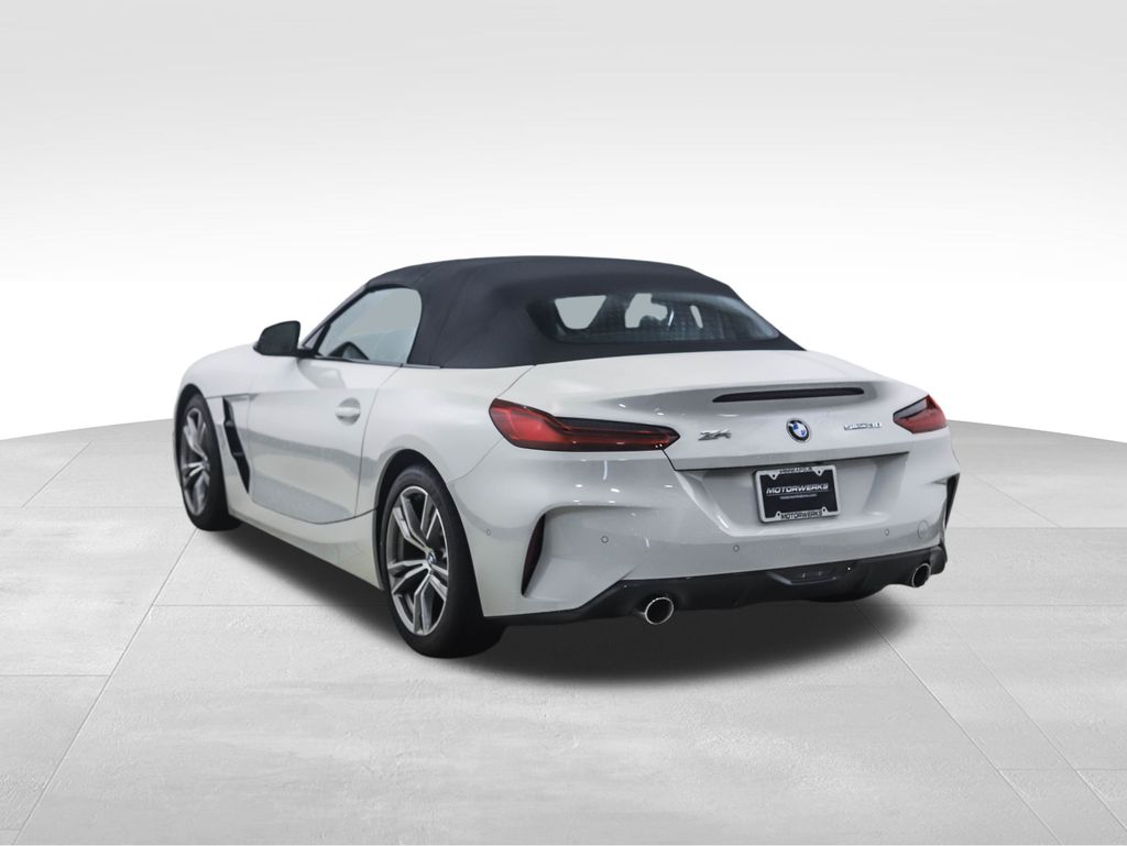 Thumbnail: 2023 BMW Z4 - 3