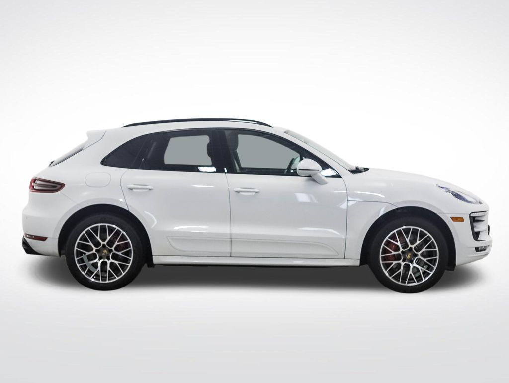 Thumbnail: 2018 Porsche Macan - 6