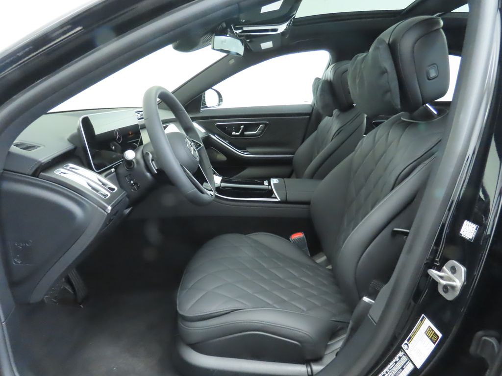 Thumbnail: 2025 Mercedes-Benz S-Class - 20