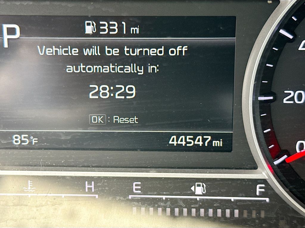 2021 Kia Sorento S 12