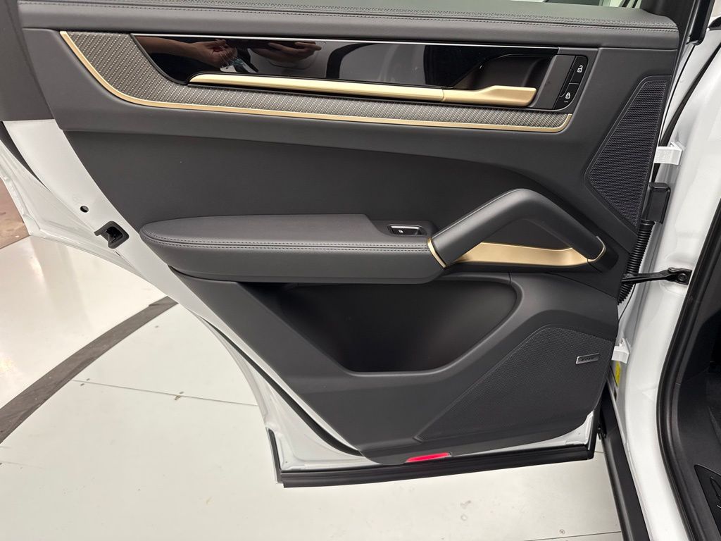 Thumbnail: 2026 Porsche  - 28