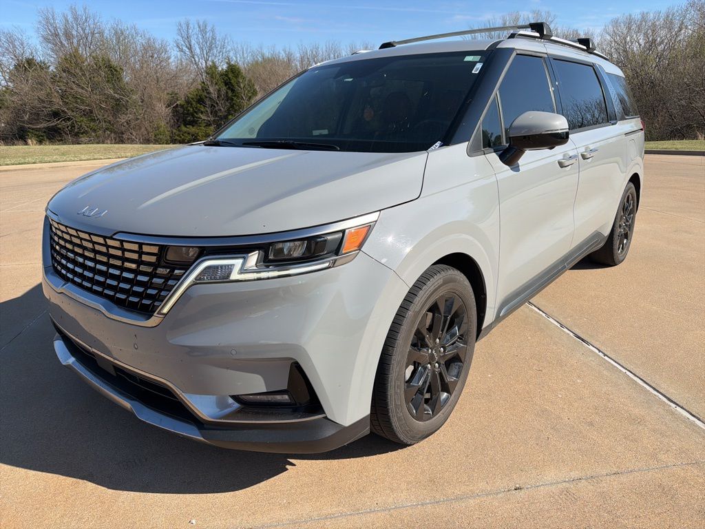 2023 Kia Carnival SX FWD