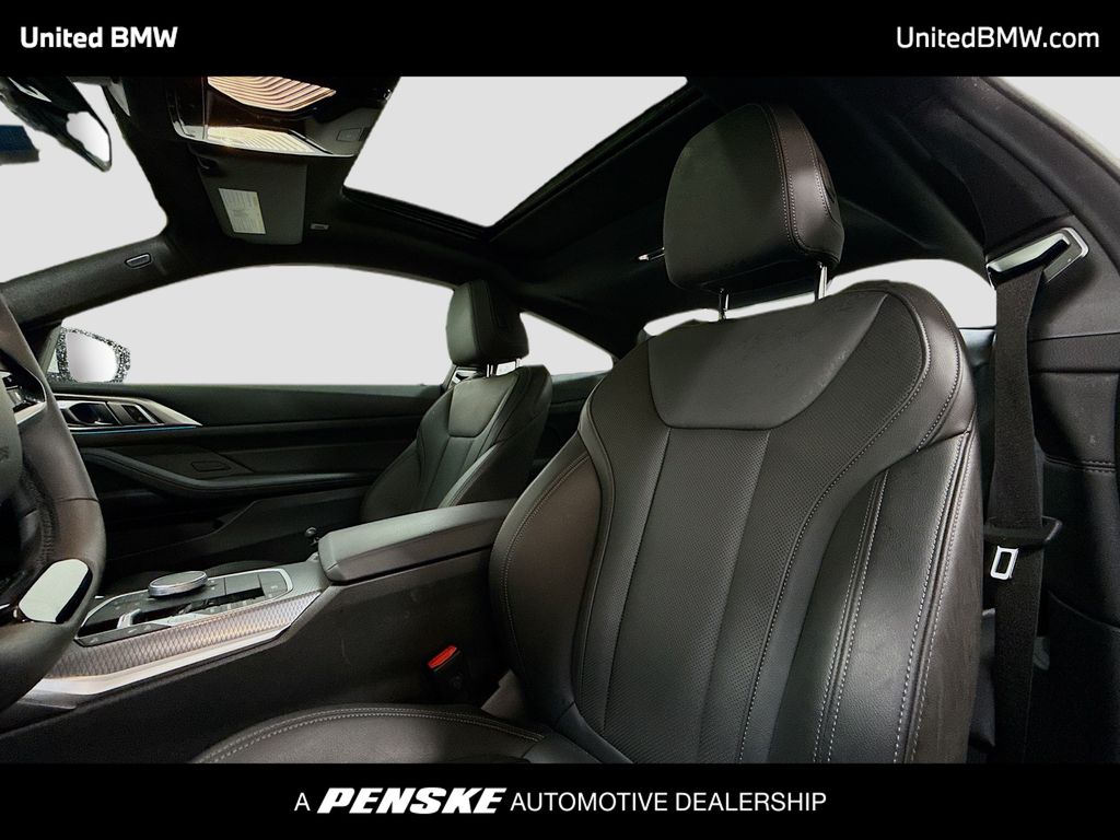 Thumbnail: 2026 BMW 4 Series - 5