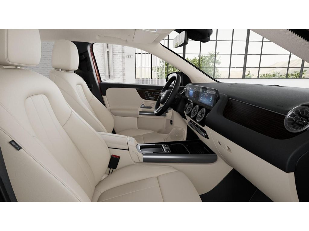 Thumbnail: 2026 Mercedes-Benz GLA - 4