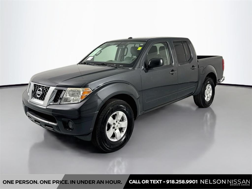 2013 Nissan Frontier SV Crew Cab