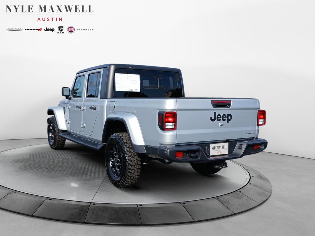 Used Car 2023 Jeep Gladiator  Texas Trail For Sale Under $35,000 In Austin, Texas