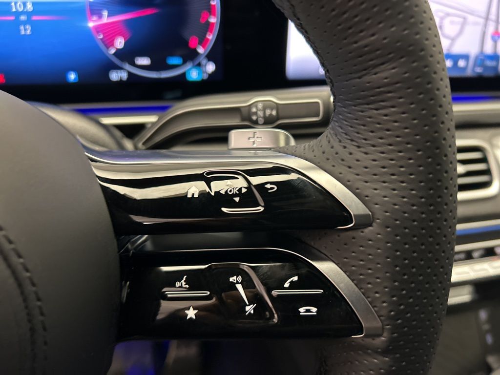 Thumbnail: 2026 Mercedes-Benz GLS - 15