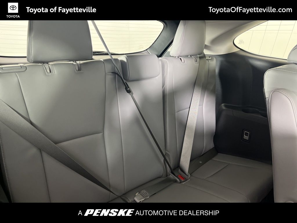 Thumbnail: 2026 Toyota Highlander - 13