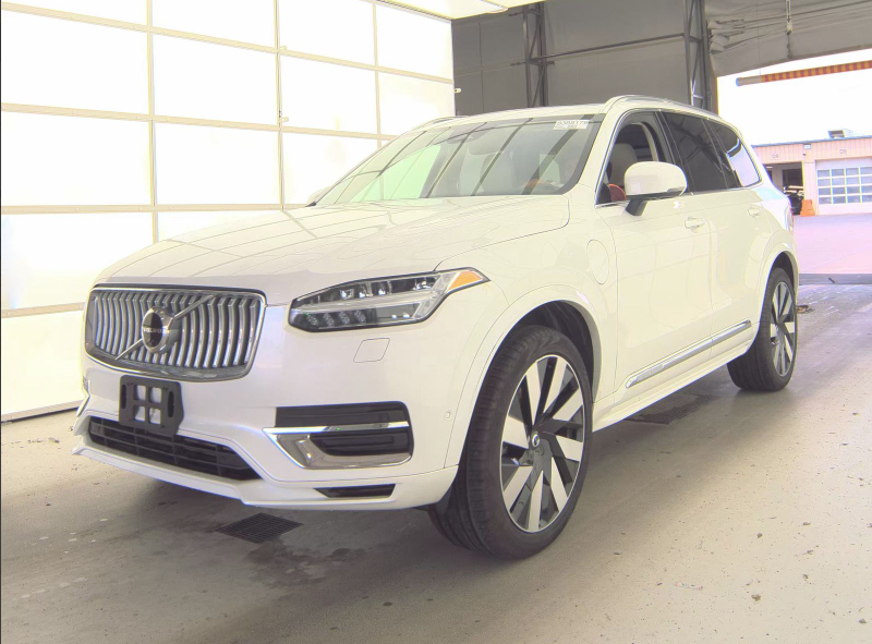 2024 Volvo XC90 Recharge Plug-In Hybrid Ultimate