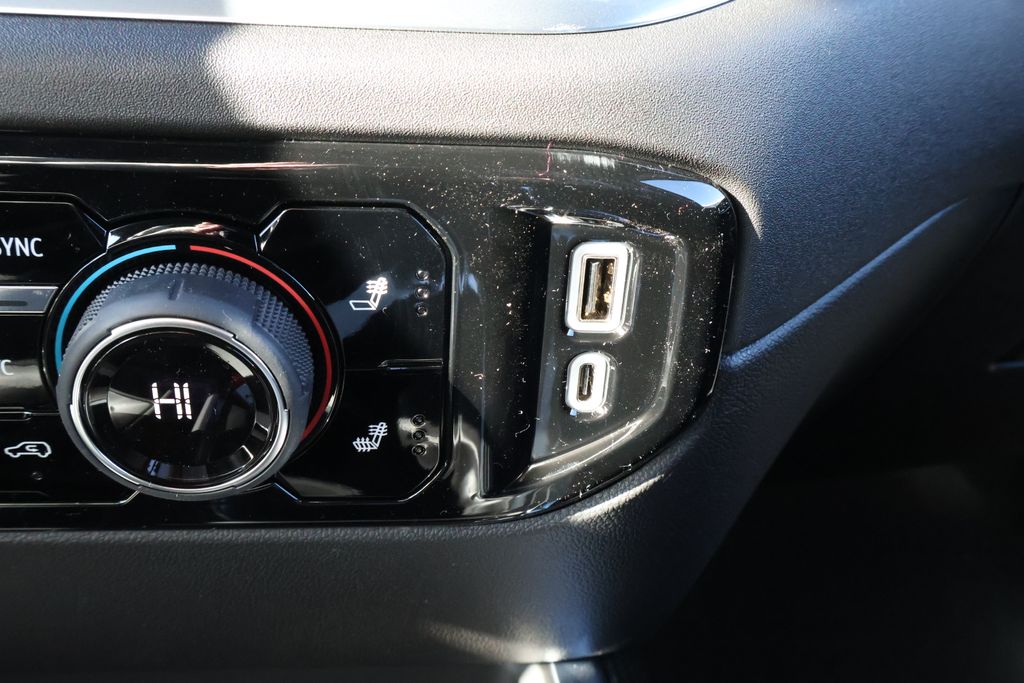 Thumbnail: 2026 Chevrolet Silverado 1500 - 27