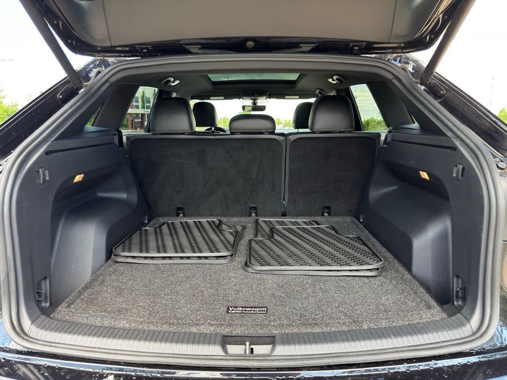 2022 Volkswagen Atlas Cross Sport 3.6L V6 SE w/Technology photo