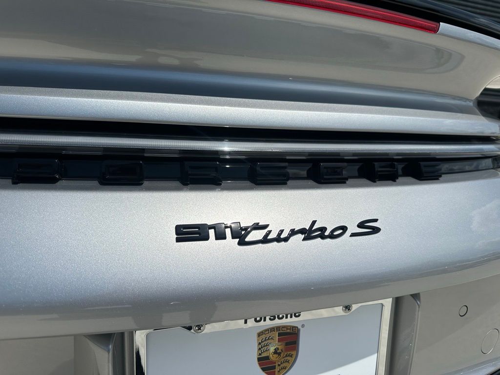 Thumbnail: 2024 Porsche 911 - 12