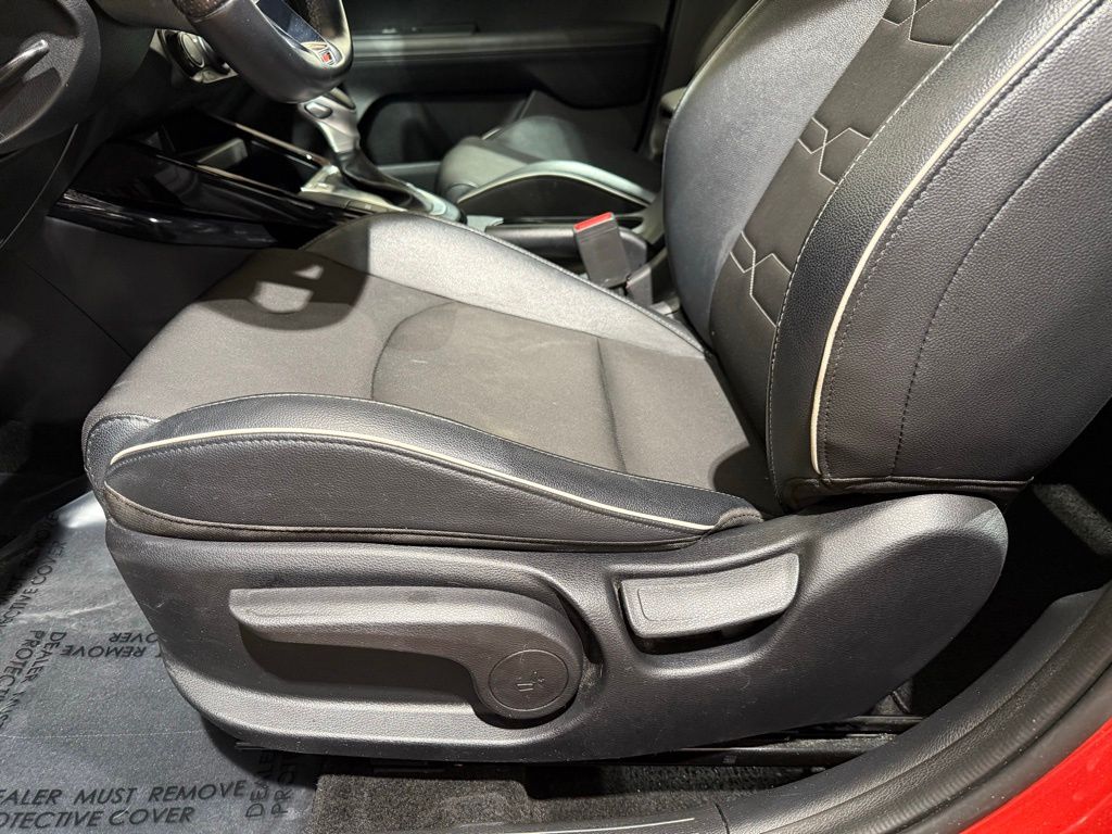 Thumbnail: 2021 Kia Forte - 13