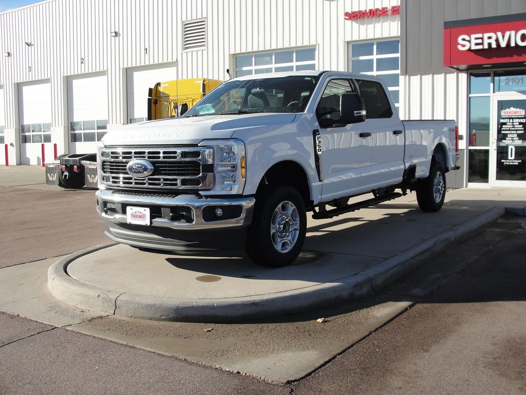 2026 Ford F-350SD XLT 