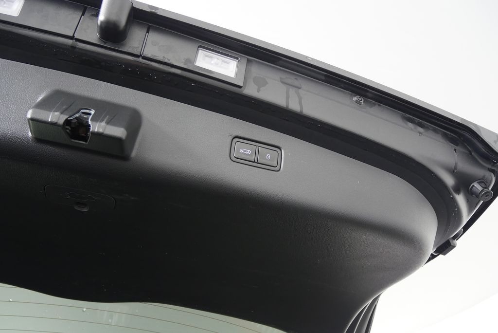 Thumbnail: 2024 Genesis GV70 - 18