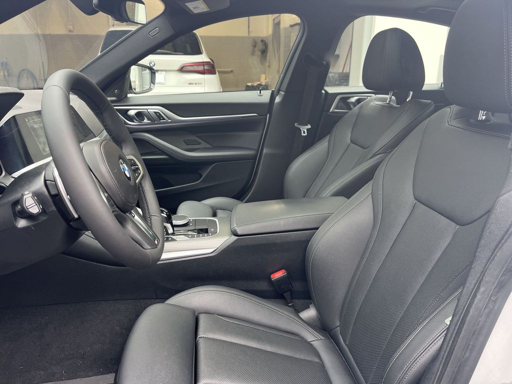 Thumbnail: 2023 BMW 4 Series - 10