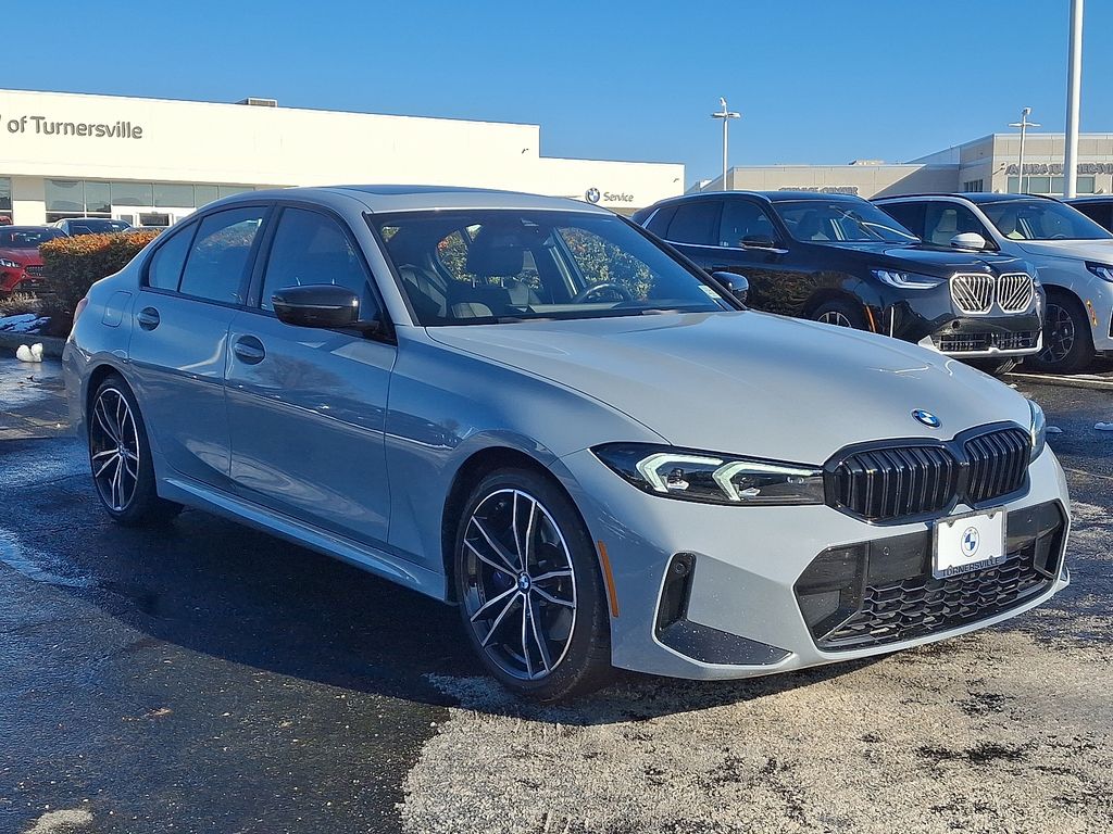 Thumbnail: 2023 BMW 3 Series - 3