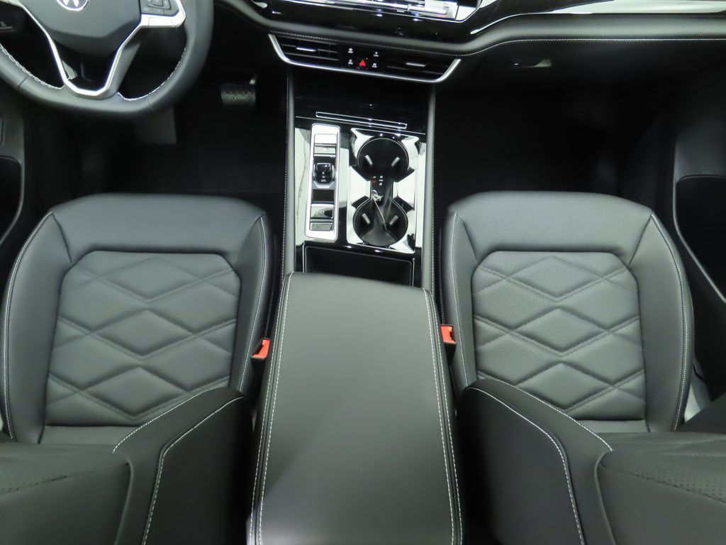 Thumbnail: 2026 Volkswagen Atlas - 16