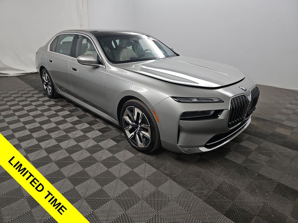Space Silver Metallic 2024 BMW i7 Sedan All-Wheel Drive Automatic