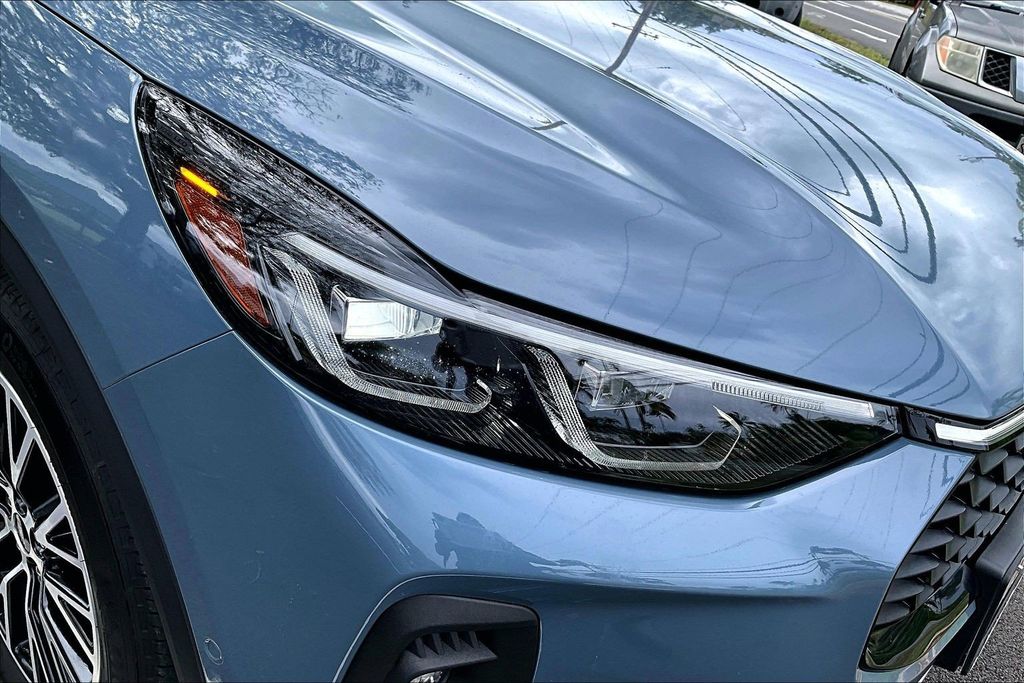 Used 2024 Blue Ford Base image 32