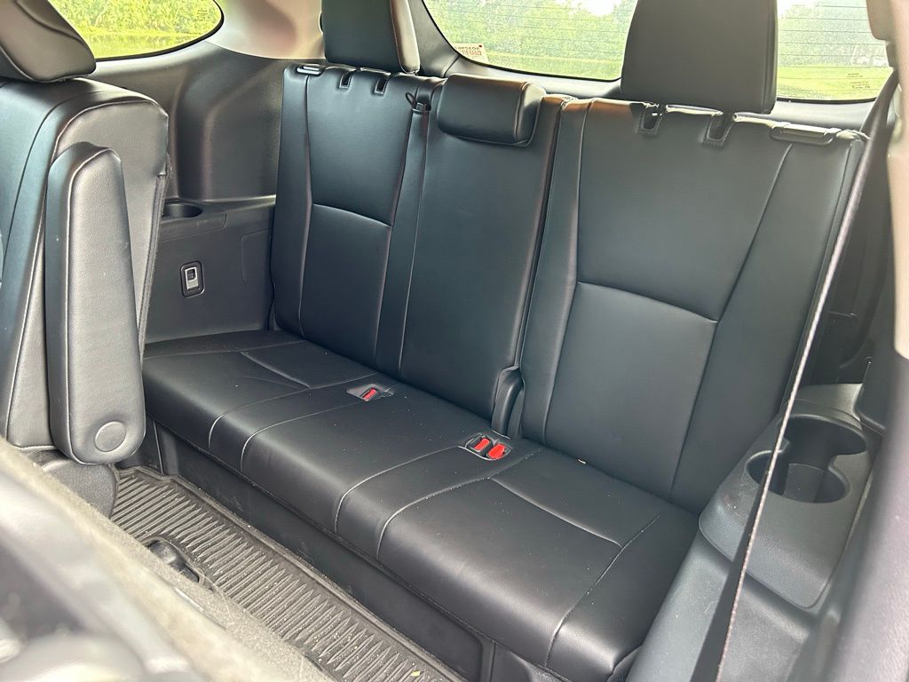2023 Toyota Highlander XLE 13