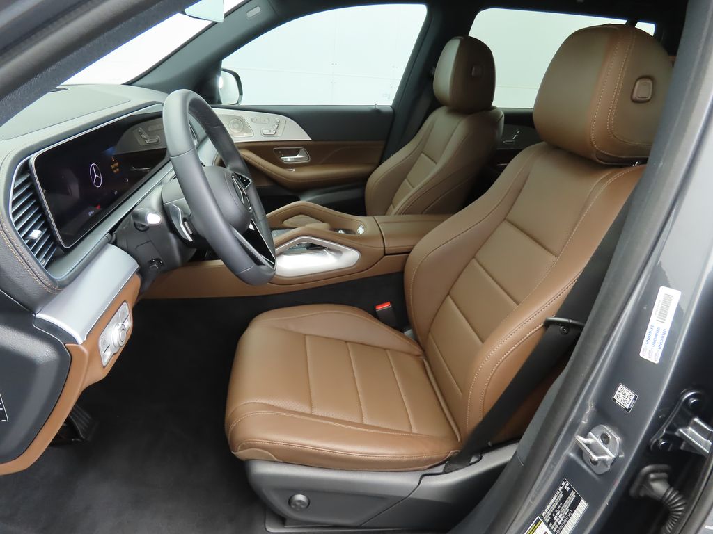 2024 Mercedes-Benz GLS 450 4MATIC 19