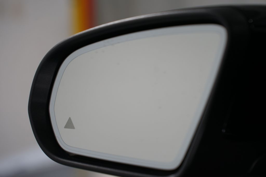 Thumbnail: 2021 Mercedes-Benz C-Class - 25