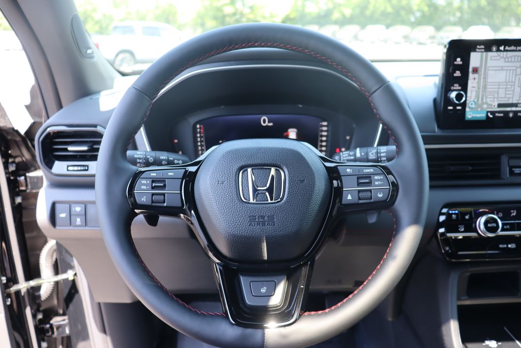 2025 Honda Pilot Black Edition 32