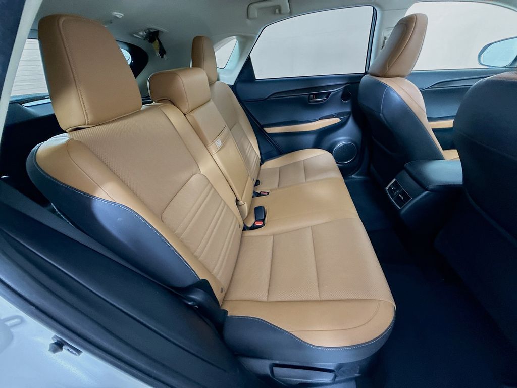 2019 Lexus NX 300 28