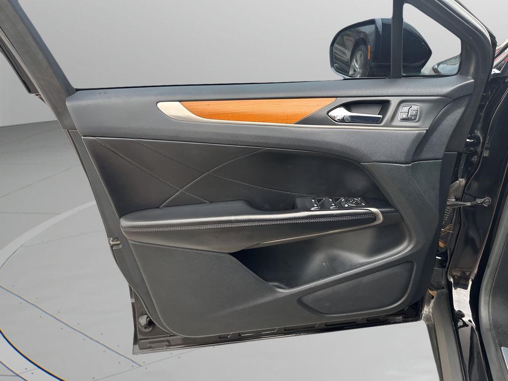 Used Car 2017 Lincoln Mkc  Reserve For Sale Under $15,000 In Austin, Texas