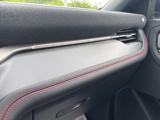 FordExplorer27