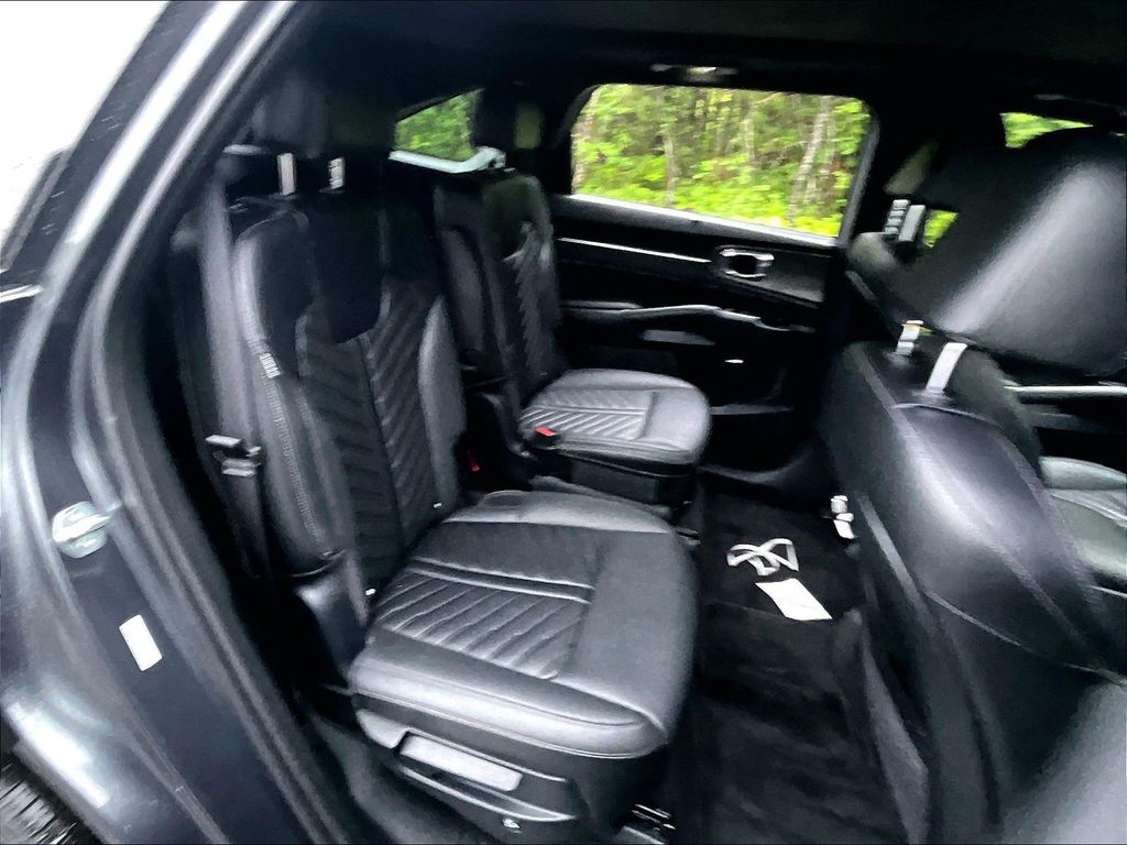 2024 Kia Sorento — photo 16