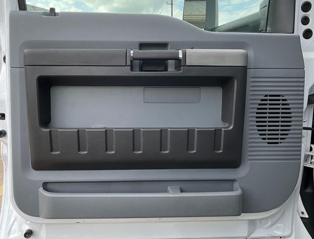 2018 Ford F-750SD Base White at Autostrade