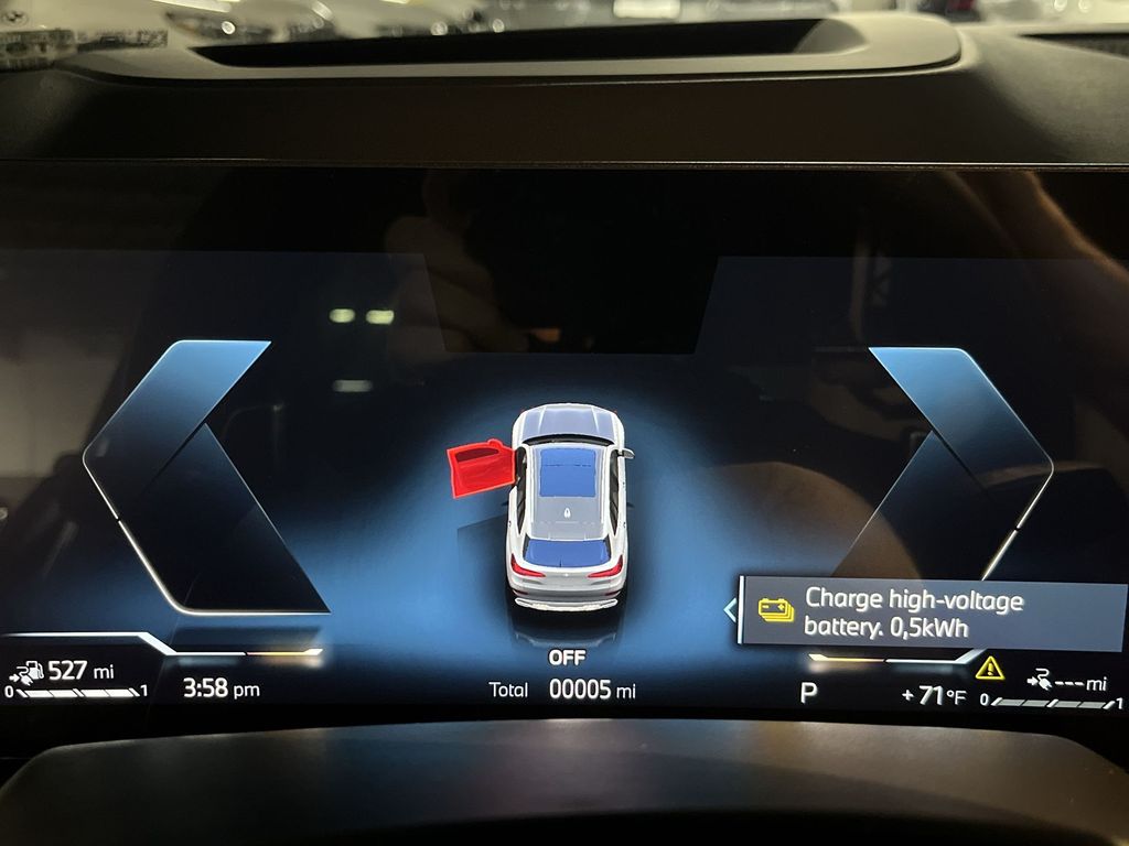 Thumbnail: 2026 BMW X5 - 15