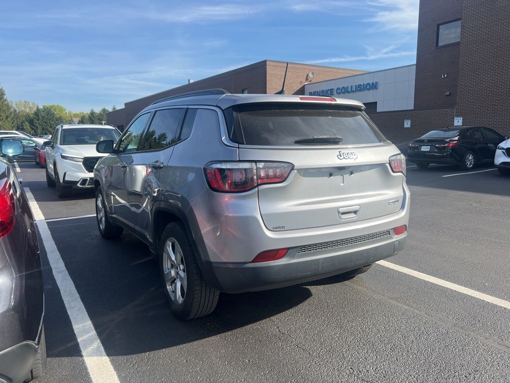 Thumbnail: 2019 Jeep Compass - 2