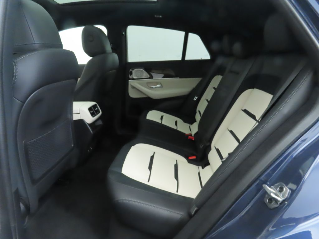 2025 Mercedes-Benz GLE 53 AMG 22
