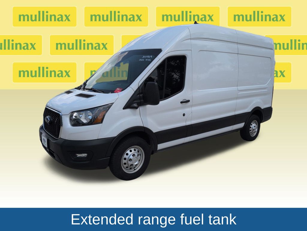 Used 2023 White Ford Base image 9