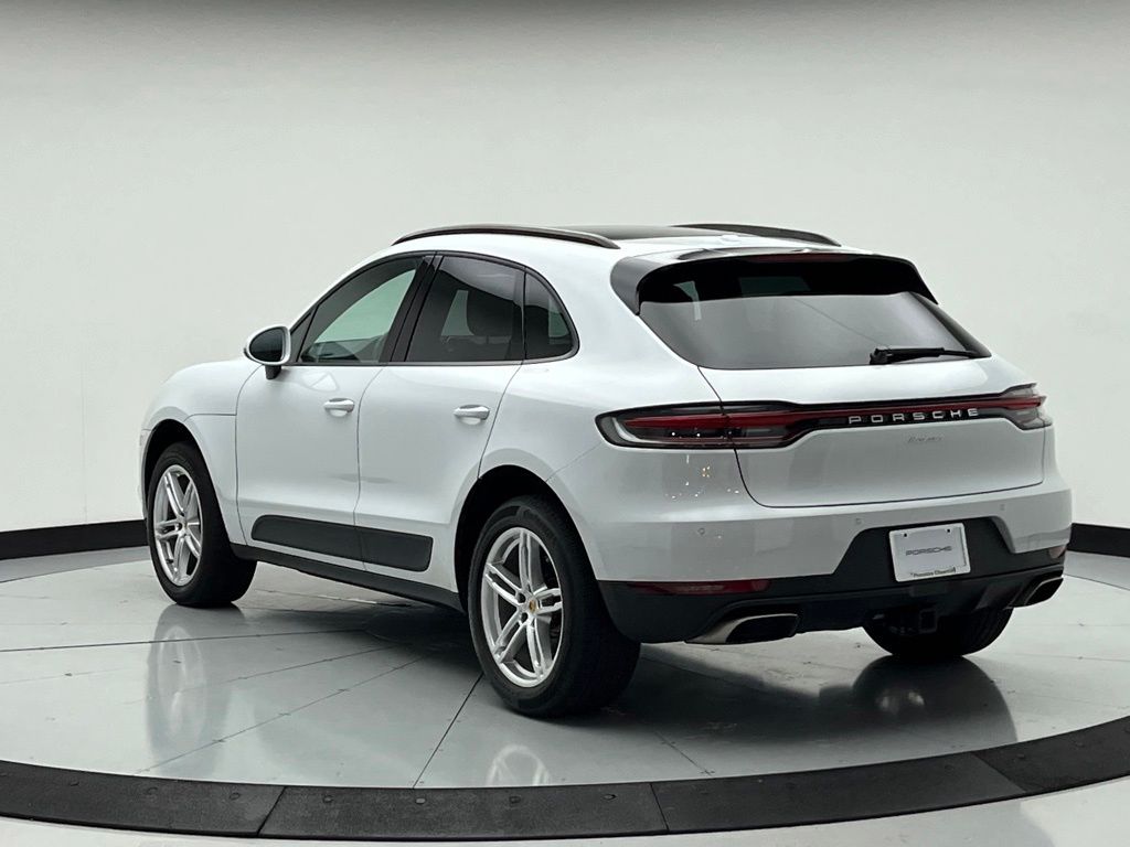 Thumbnail: 2020 Porsche Macan - 3