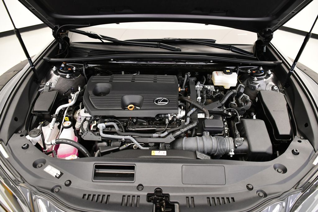 Thumbnail: 2025 Lexus ES - 10