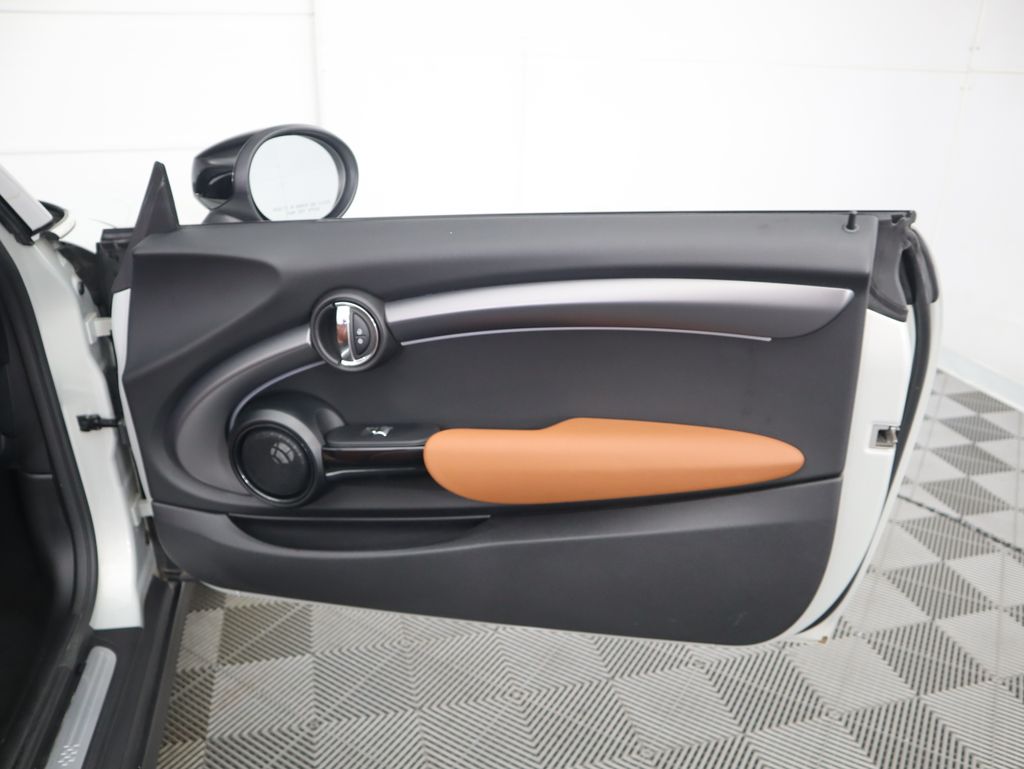 Thumbnail: 2023 MINI Cooper - 32