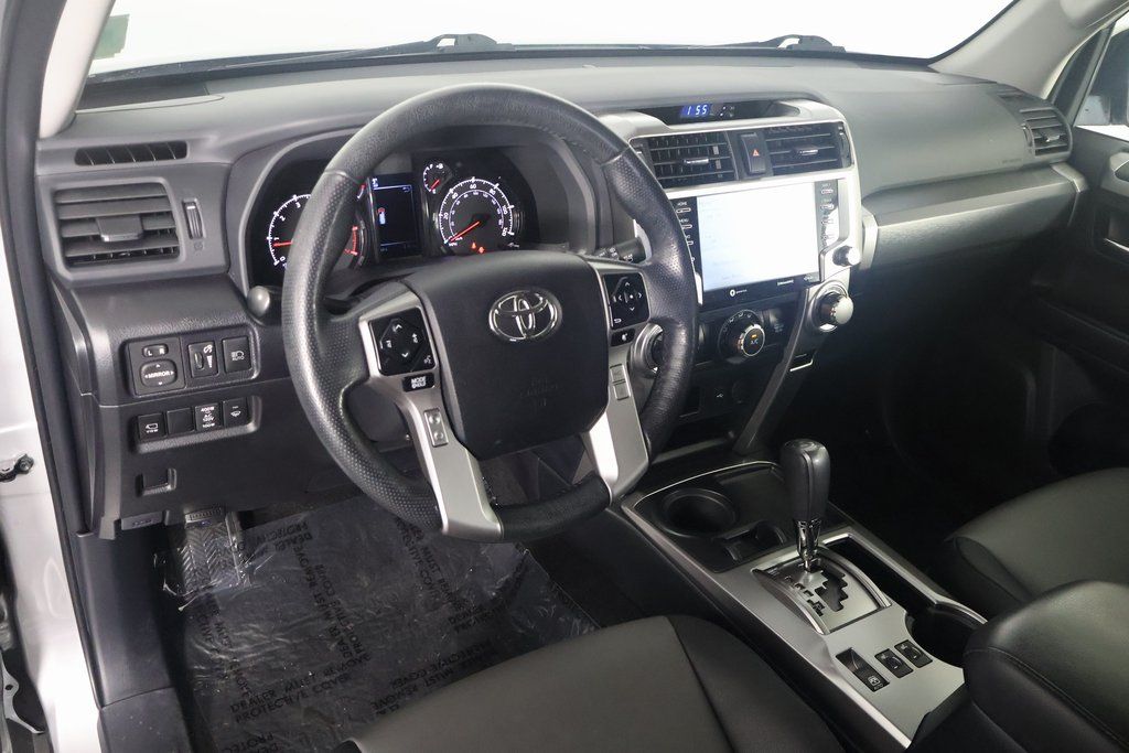 2023 Toyota 4Runner SR5 5