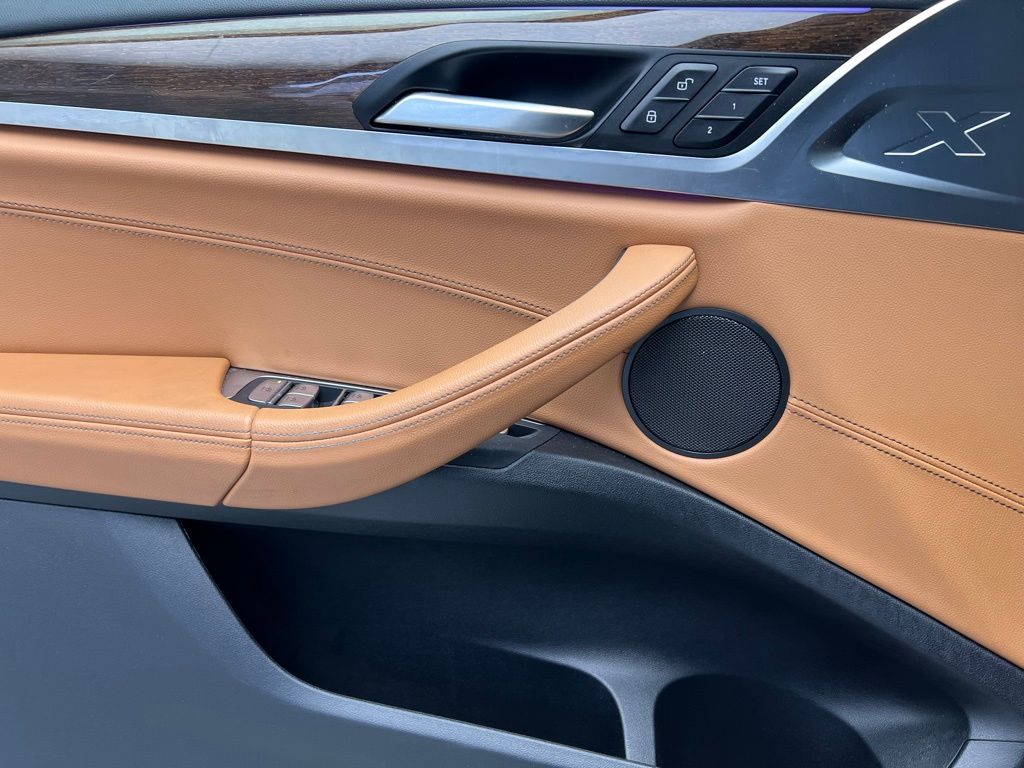 Thumbnail: 2021 BMW X3 - 21