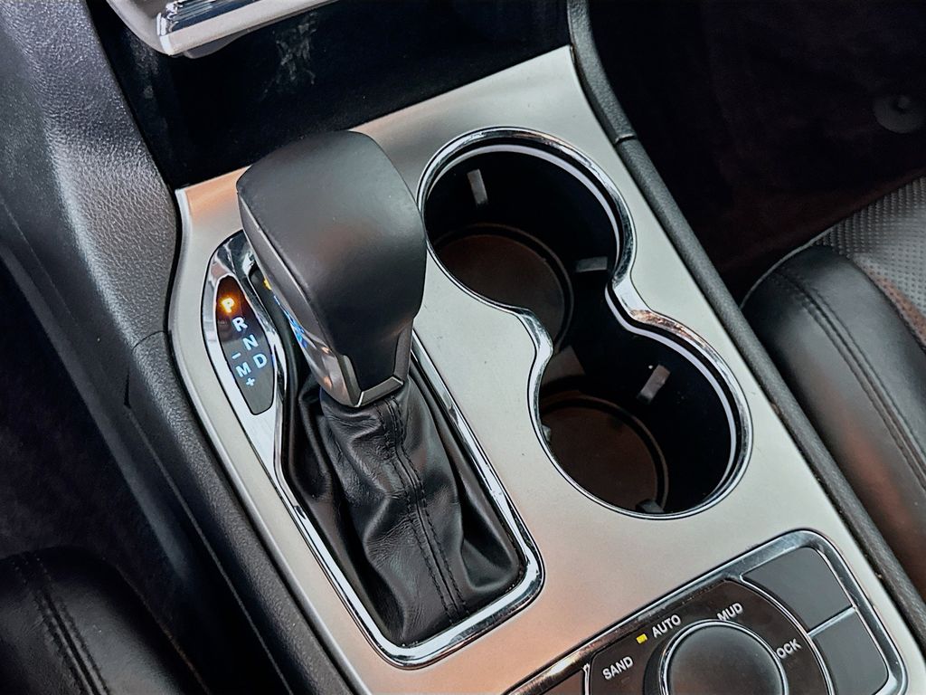 2018 Jeep Grand Cherokee Limited Edition 17