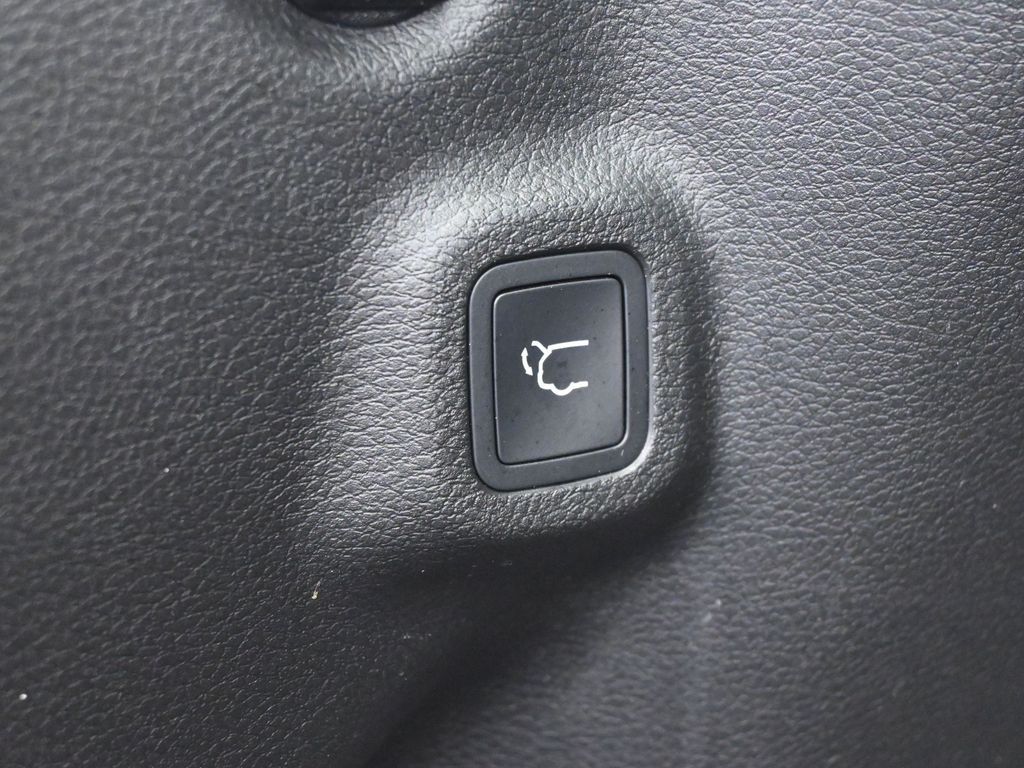 Used 2022 Sting-Gray Clearcoat Jeep Trailhawk image 32