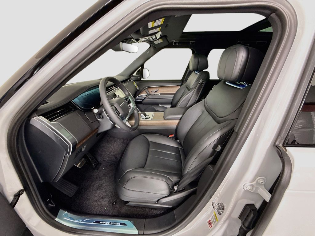 Thumbnail: 2026 Land Rover Range Rover - 20