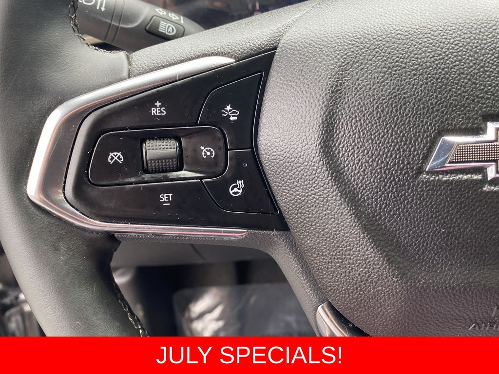 Used 2025 Chevrolet Trax SUV